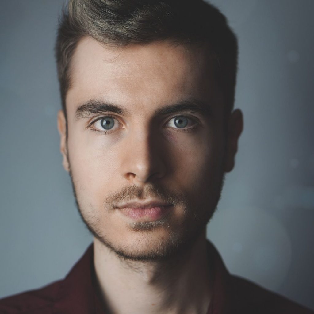 Dariusz WIEK-NIEWAŻNY romans współczesny